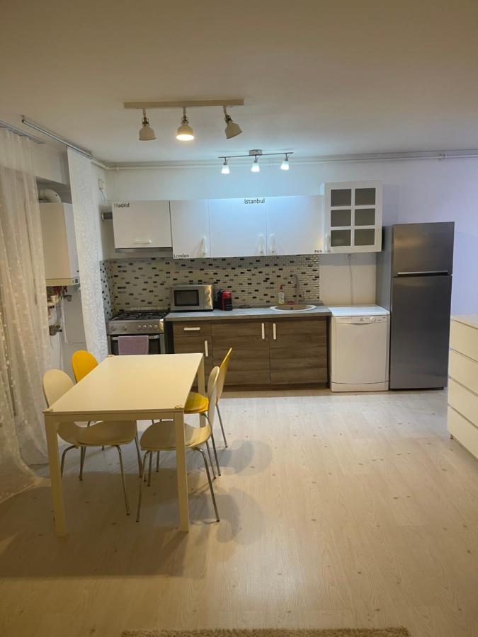 Tranzzit Airport Apartment II 奥托佩尼 外观 照片