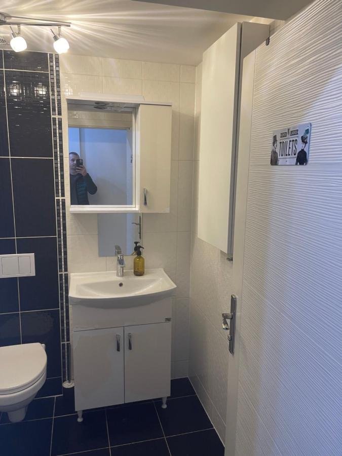 Tranzzit Airport Apartment II 奥托佩尼 外观 照片