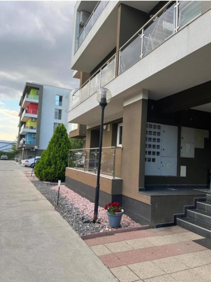 Tranzzit Airport Apartment II 奥托佩尼 外观 照片