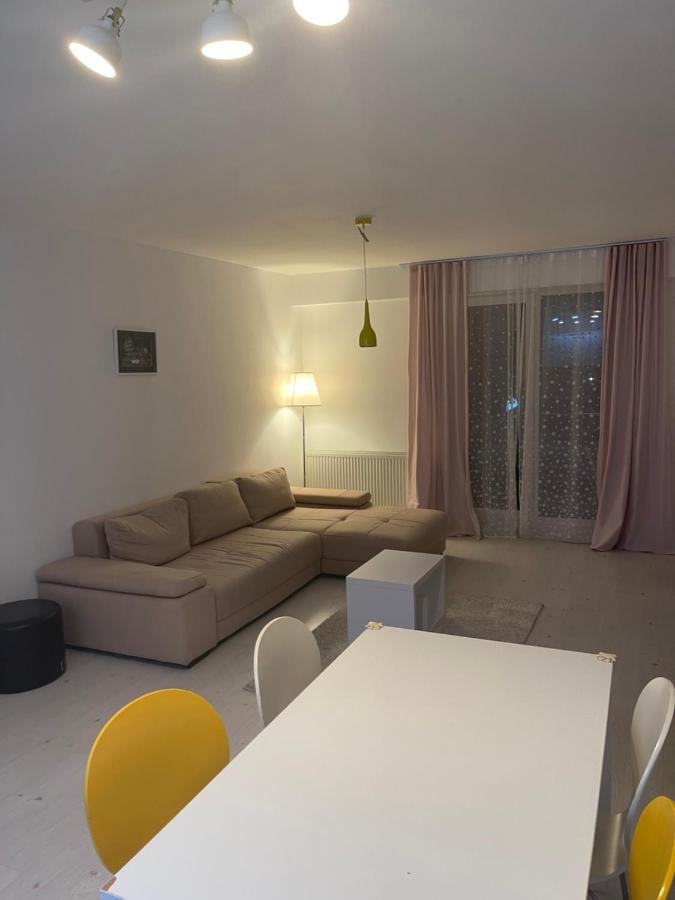 Tranzzit Airport Apartment II 奥托佩尼 外观 照片